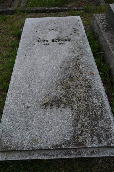 Grafsteen van Schwab Alice
