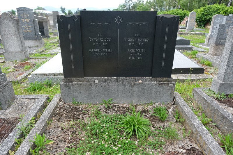 Tombstone of Weill Jacques