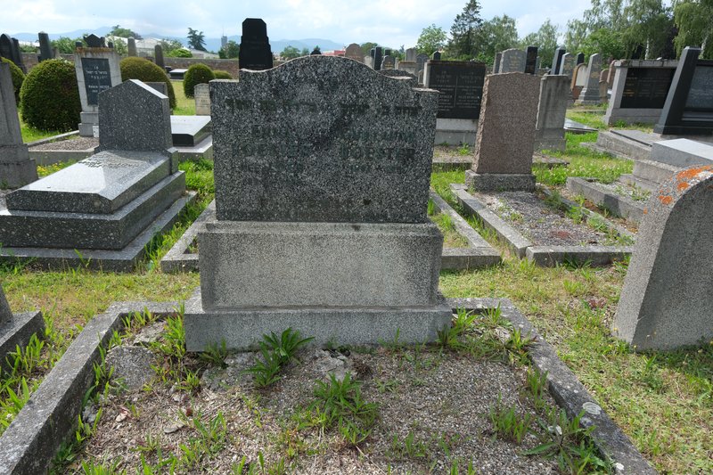 Lápide de Koester Guillaume