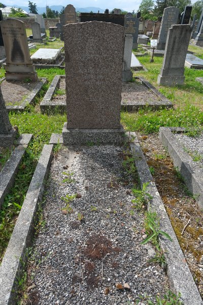 شاهدة قبر Bloch Berthe