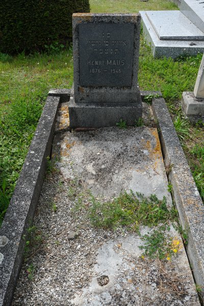 Lápide de Maus Henri