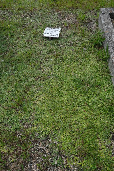 Stèle de Jacob Isidore