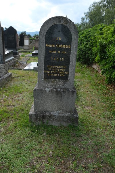 מַצֵּבה פון Schönberg Adolphe