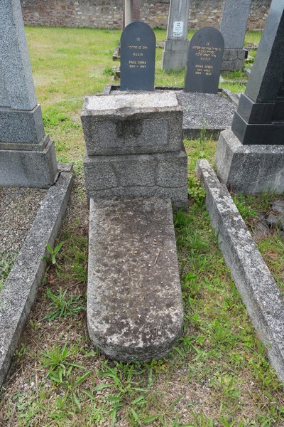 Grabstein von Goetz Sara