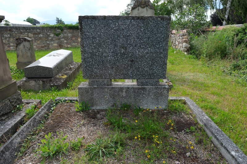 Grabstein von Wildenstein Julien