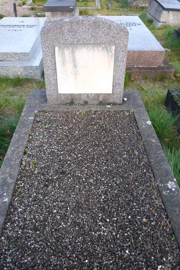 Stèle de Weintraub Samuel