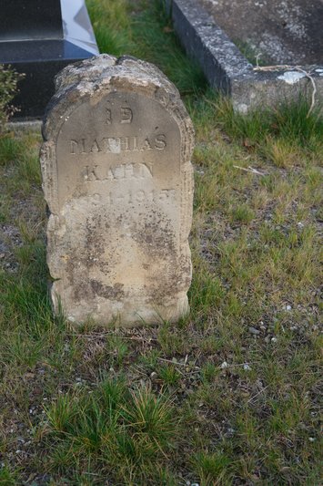 Lápide de Kahn Mathias