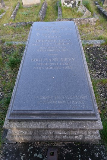 Tombstone of Lévy Goutmann