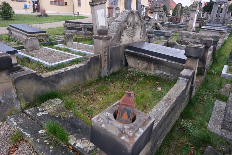 Tombstone of Levy Lazare