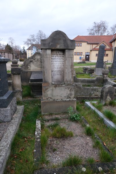 Grabstein von Guthmann Gottlieb