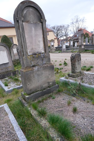 Stèle de Wesengrund Elise