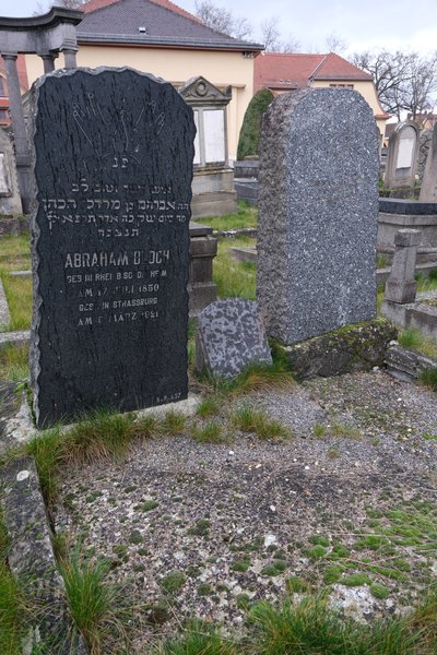 Stèle de Bloch Abraham