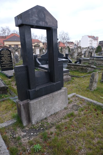 Grabstein von Lévy Stein Henri