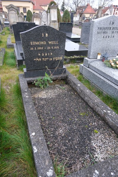 Lápide de Weill Edmond