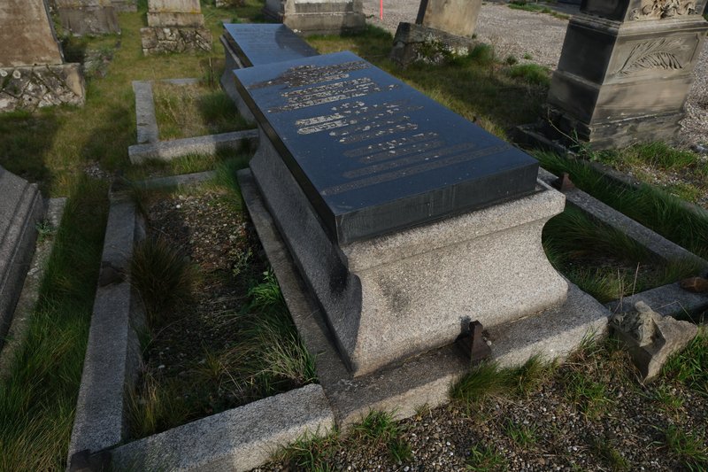 Grabstein von Weil Léopold
