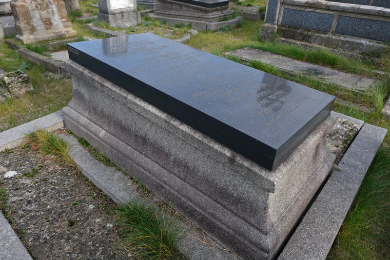 Lápide de Blum Anne