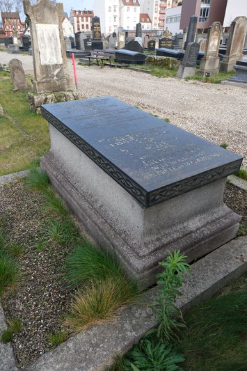 Tombstone of Loew Constance