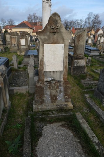 Lápide de Meyer Adèle