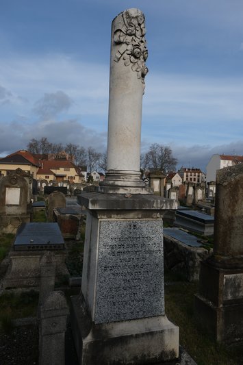 Grafsteen van Heymann 'Hava