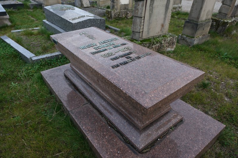 Lápide de Schnerf Roger Jacques