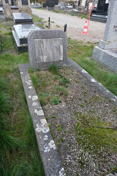 Tombstone of Kronznberger Anne