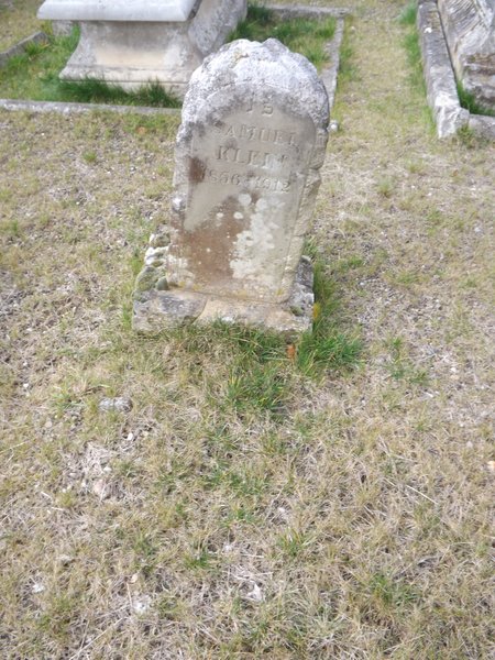 Grabstein von Klein Samuel