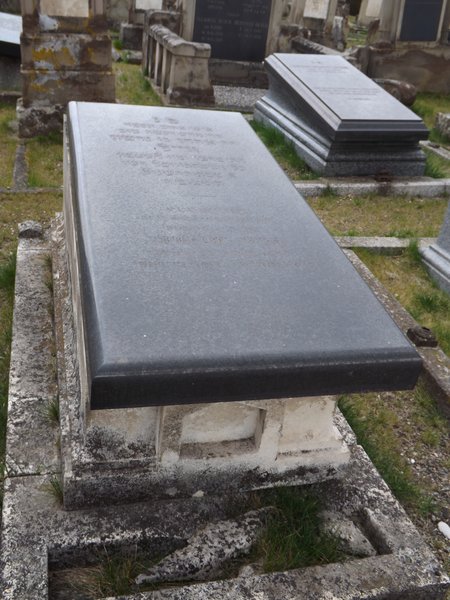Lápide de Weil Adolphe