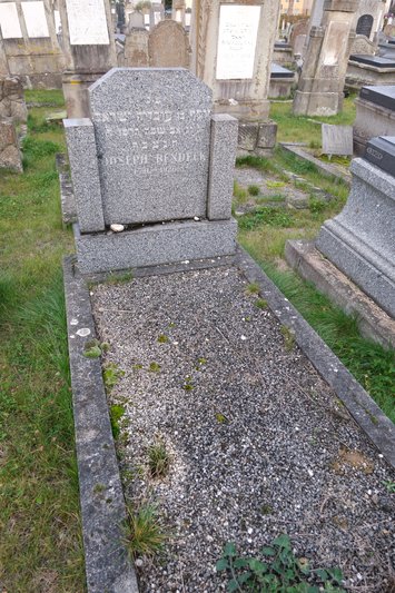 Lápide de Bendeck Joseph