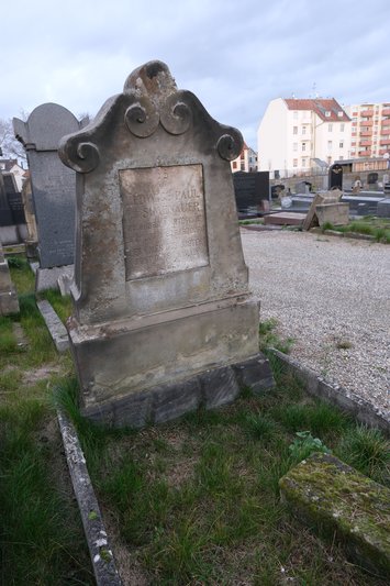 Tombstone of Paul Hedwige