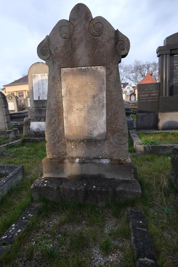 Lápide de Schwab Lucien