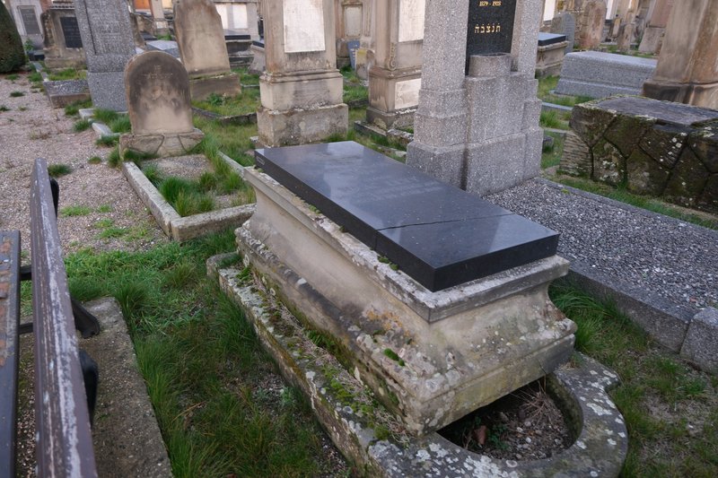 Grabstein von Lévy Isaac