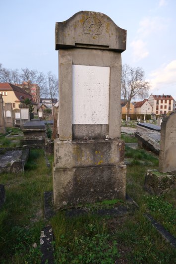 Grabstein von Lévy Marchand