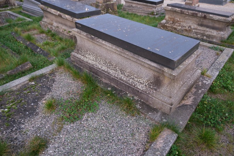 Stèle de Aron Babette