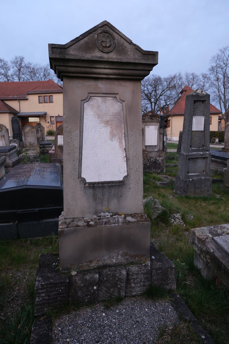 Lápide de Hamel Henriette