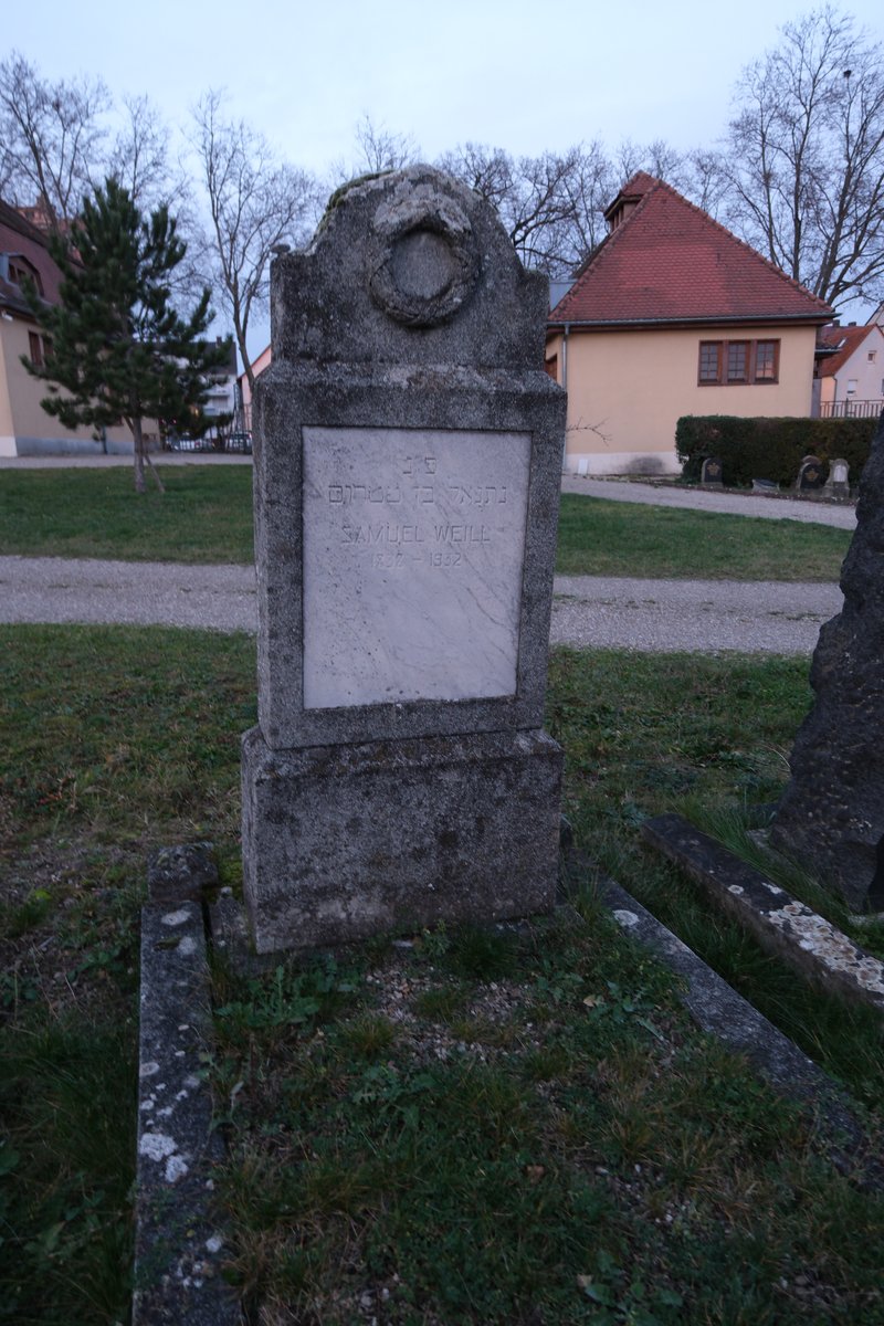 Grafsteen van Weill Samuel