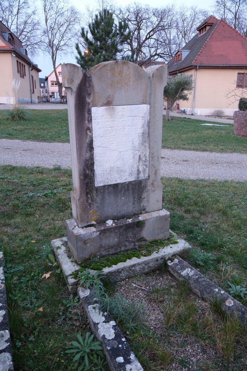 Stèle de Metzger Nannette
