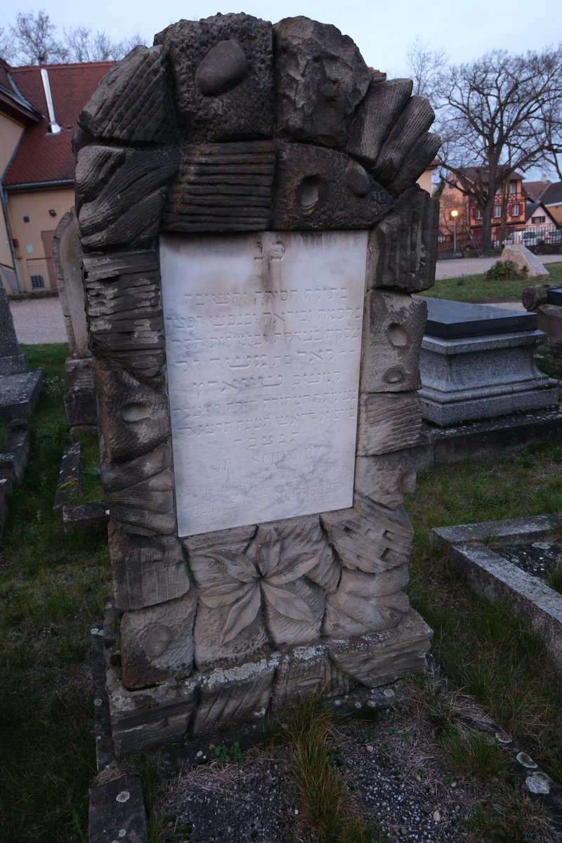 Lápide de Schwartz Léa