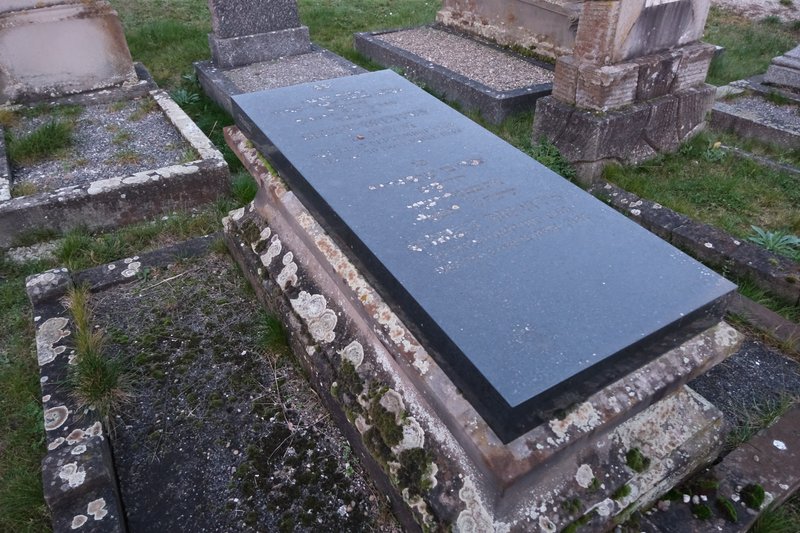 מַצֵּבה פון Dreyfus Achille