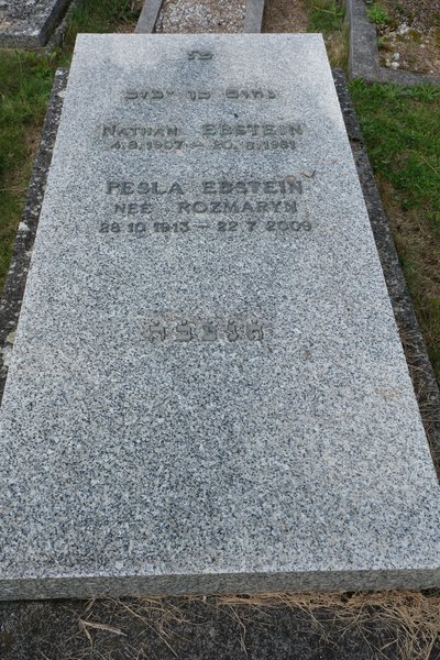 מַצֵּבה פון Ebstein Nathan