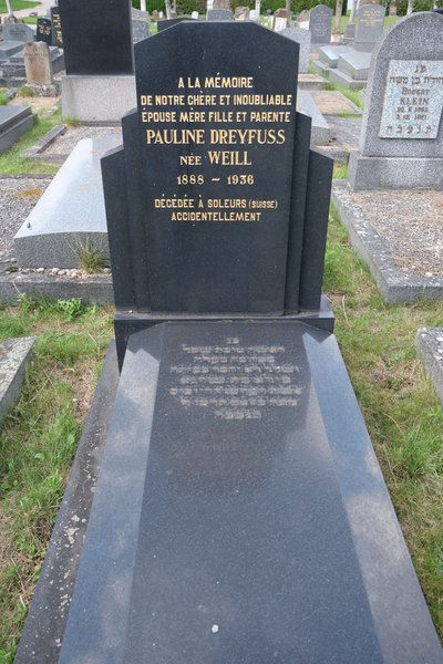 Stèle de Dreyfuss Pauline