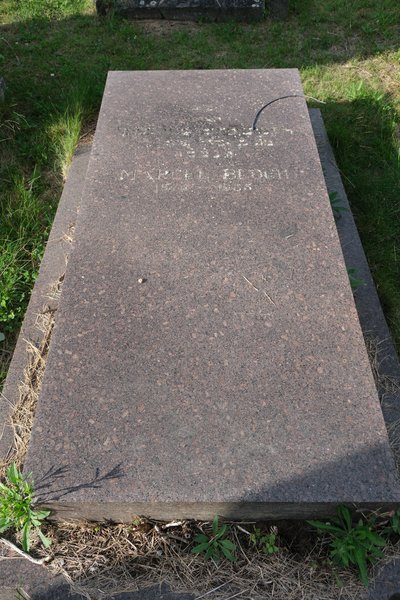 Stèle de Bloch Marcel