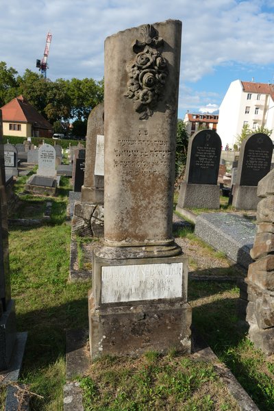 Tombstone of Winsbacher Hélène
