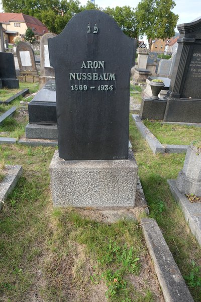 Lápide de Nussbaum Aron