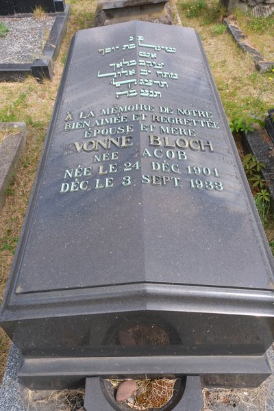 Grabstein von Bloch Yvonne