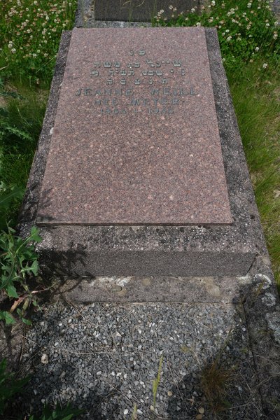 מצבת Weil Jeanne