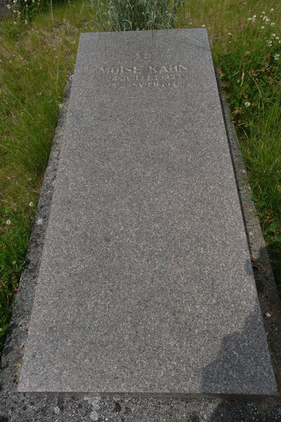 Stèle de Kahn Moïse