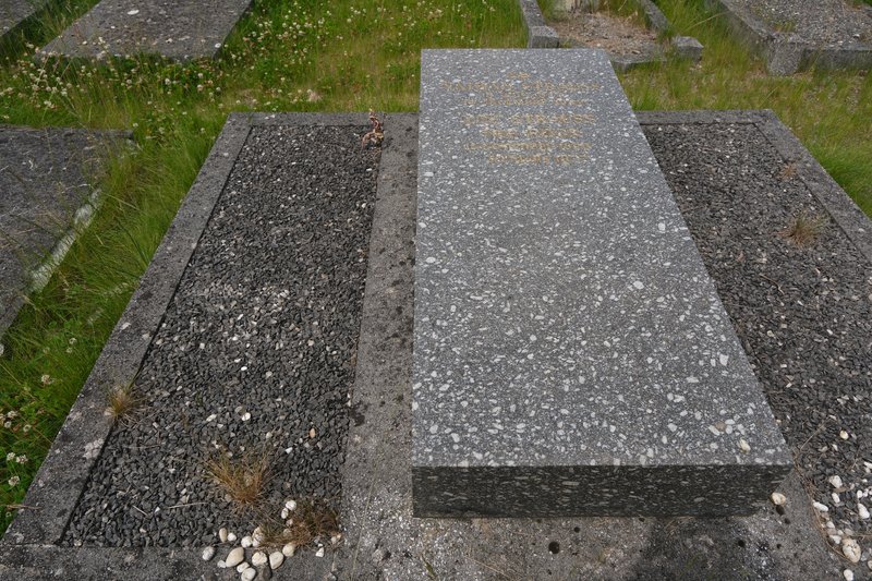 Stèle de Strauss Nathan