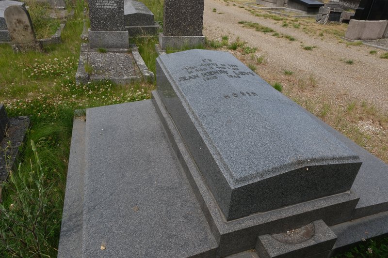 Estela de Levy Jean Henry