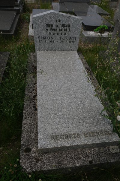 Tombstone of Touati Simon
