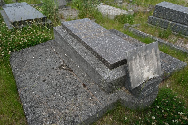Lápide de Rosenberg Sylvain